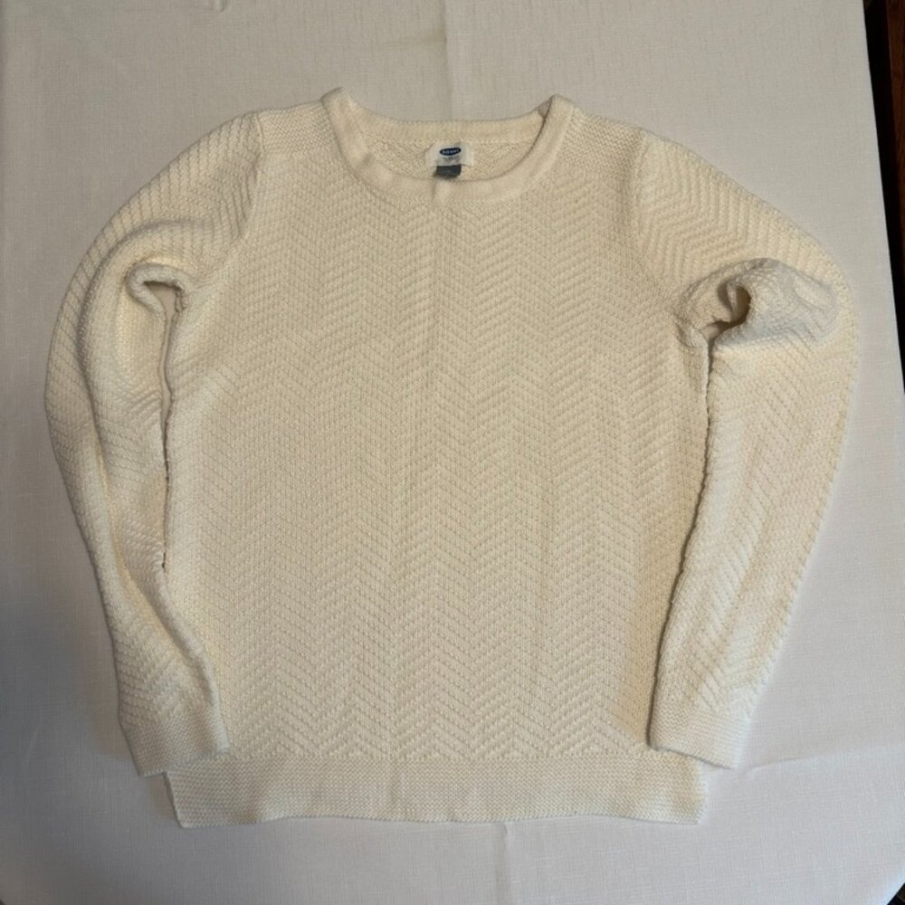 Old Navy cream sweater
